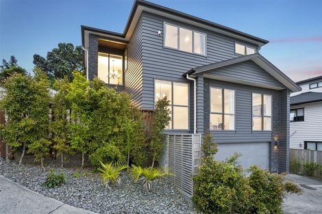 Photo of property in 87 Fairview Avenue, Fairview Heights, Auckland, 0632