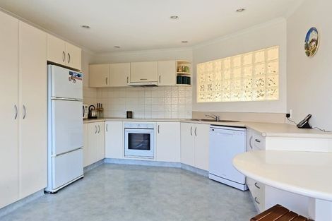 Photo of property in 18/212 Grove Road, Mayfair, Hastings, 4122