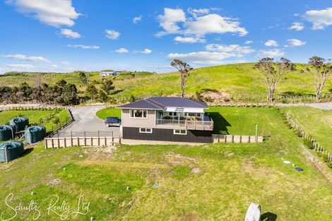 Photo of property in 65b Otara Road, Kaiwaka, 0573
