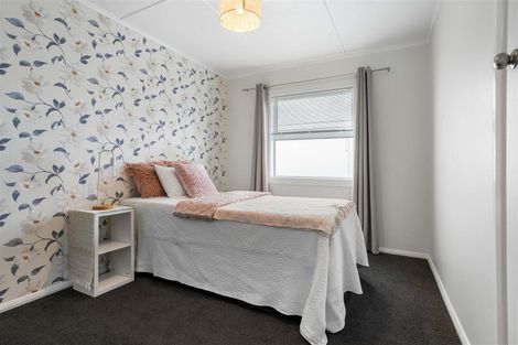 Photo of property in 114 Everitt Crescent, Whangamata, 3620