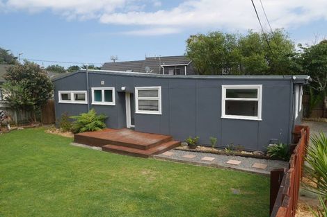Photo of property in 3 Percival Road, Paraparaumu Beach, Paraparaumu, 5032
