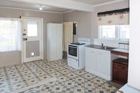Photo of property in 11 Thomas Place, Foxton Beach, Foxton, 4815