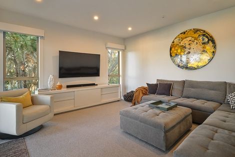 Photo of property in 81 Hinemoa Street, Birkenhead, Auckland, 0626