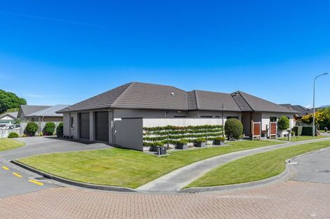 Photo of property in 17 Magnolia Drive, Springlands, Blenheim, 7201