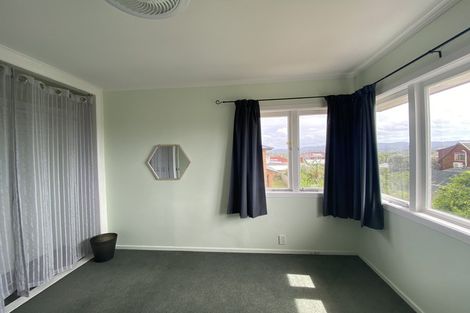 Photo of property in 14 Strid Road, Te Atatu South, Auckland, 0610
