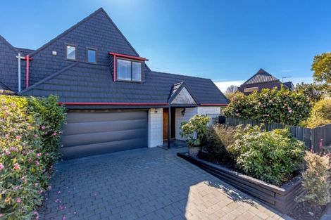 Photo of property in 2/27 Dovedale Avenue, Ilam, Christchurch, 8041