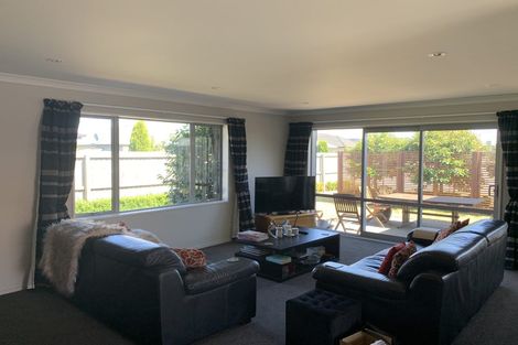 Photo of property in 9 Austen Place, Rolleston, 7614