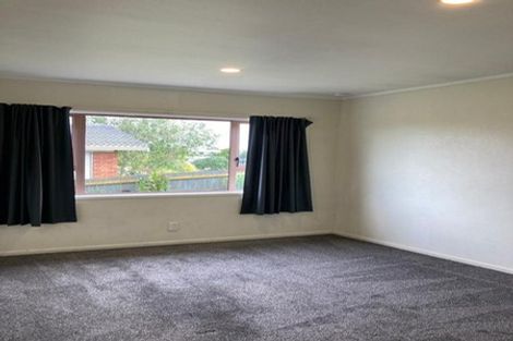 Photo of property in 1/13 Heron Place, Pakuranga Heights, Auckland, 2010
