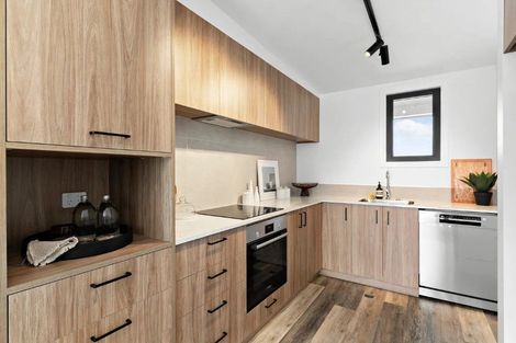 Photo of property in 203/94 Cambridge Terrace, Waterloo, Lower Hutt, 5011