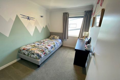 Photo of property in 22 Eyton Kay Road, Hobsonville, Auckland, 0616