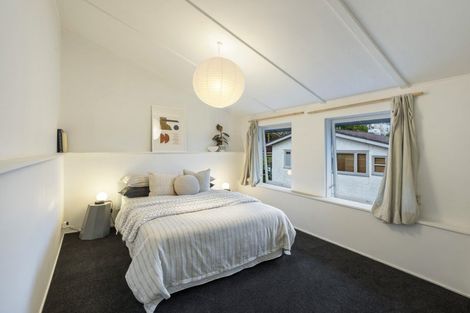 Photo of property in 24 Sylvan Avenue, Northcote, Auckland, 0627