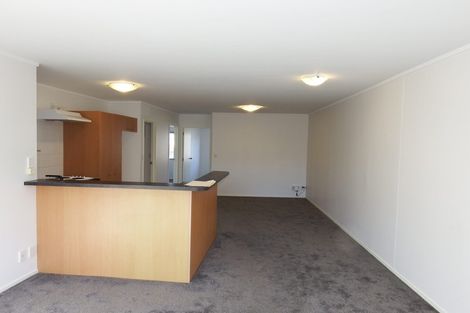 Photo of property in The Haven, 15/120 Beach Haven Road, Beach Haven, Auckland, 0626