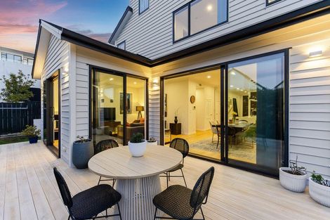 Photo of property in 5 Pennant Street, Long Bay, Auckland, 0630