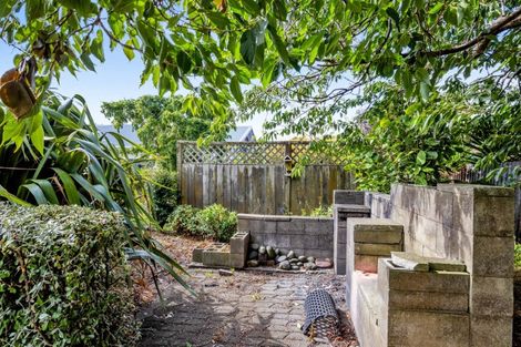 Photo of property in 18 Cameron Street, Hawera, 4610