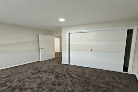 Photo of property in 52d Hutchinsons Road, Bucklands Beach, Auckland, 2014