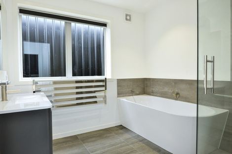 Photo of property in 32 Royd Road West, Makauri, Gisborne, 4071