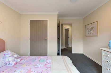 Photo of property in 6 Trump Place, Kelvin Grove, Palmerston North, 4414