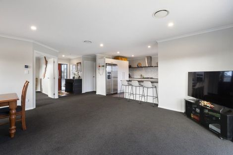 Photo of property in 34 George Street, Bulls, 4818