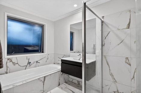 Photo of property in 33 Te Kio Crescent, Papamoa Beach, Papamoa, 3118