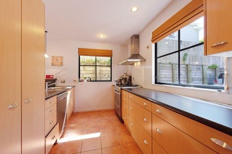Photo of property in 124b The Ridgeway, Mornington, Wellington, 6021