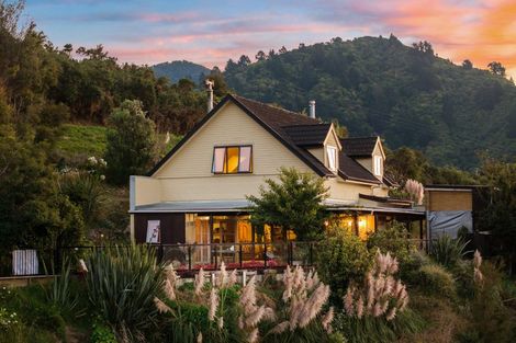 Photo of property in 51 Boons Valley Road, Waikawa, Picton, 7220