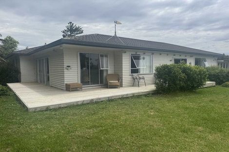 Photo of property in 18 Nukuroa Road, Oruawharo, Wellsford, 0975