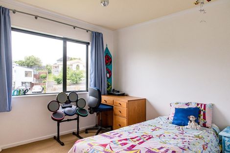 Photo of property in 8 Ruapehu Drive, Fitzherbert, Palmerston North, 4410