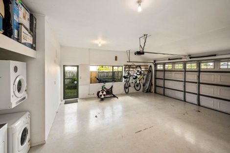 Photo of property in 35 Warwick Drive, Lynmore, Rotorua, 3010