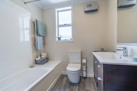 Photo of property in 5 Lowe Street, Avenal, Invercargill, 9810