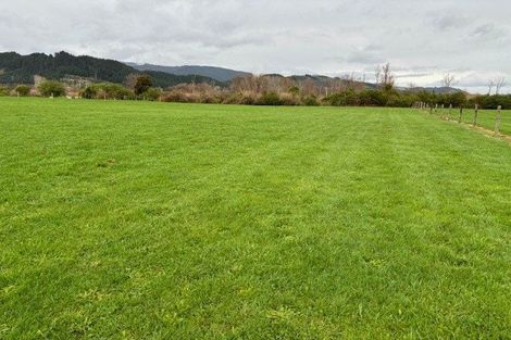 Photo of property in 17 Riverside Drive, Ohau, 5570