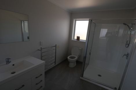 Photo of property in 3a Helvetia Road, Pukekohe, 2120