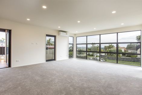 Photo of property in 9 Eynsham Court, Dannemora, Auckland, 2016