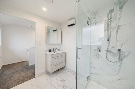 Photo of property in 4/123 Cambridge Terrace, Fairfield, Lower Hutt, 5011