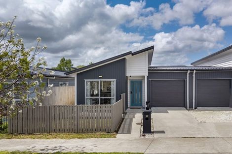 Photo of property in 13 Kapowai Boulevard, Takanini, 2112