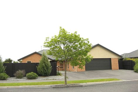 Photo of property in 22 Puhara Avenue, Parklands, Christchurch, 8083