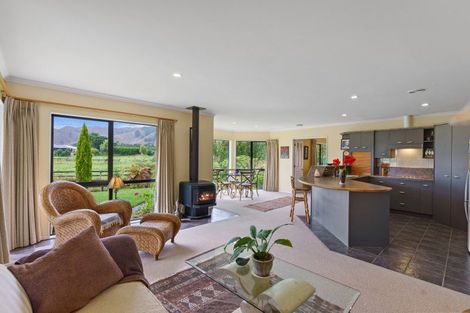 Photo of property in 761 State Highway 1, Te Horo, Otaki, 5581