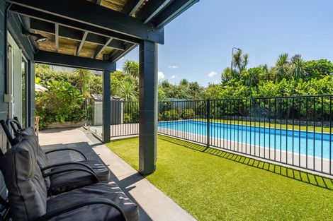 Photo of property in 22 Summit Drive, Torbay, Auckland, 0630