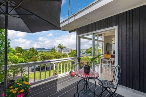 Photo of property in 53 Parr Terrace, Castor Bay, Auckland, 0620