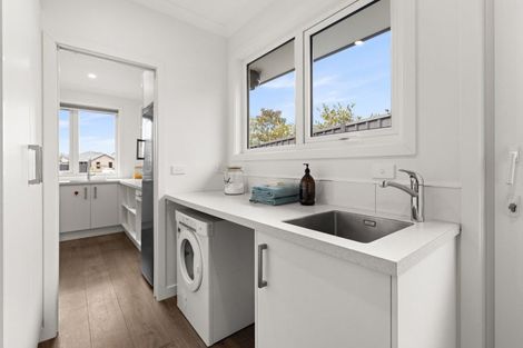 Photo of property in 54 Whakatomo Place, Havelock North, 4130