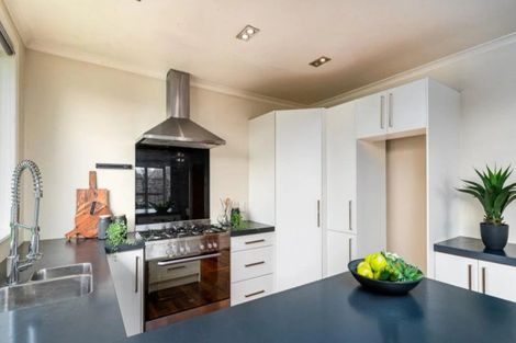 Photo of property in 26 Ashford Avenue, Hokowhitu, Palmerston North, 4410