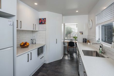 Photo of property in 74 Gray Avenue, Paraparaumu Beach, Paraparaumu, 5032