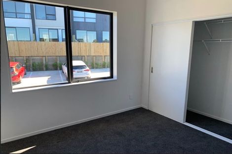 Photo of property in 5/62 Spenmoor Street, Newlands, Wellington, 6037