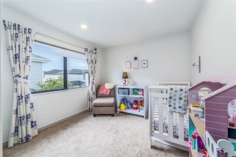 Photo of property in 10 Hangar Lane, Whenuapai, Auckland, 0618