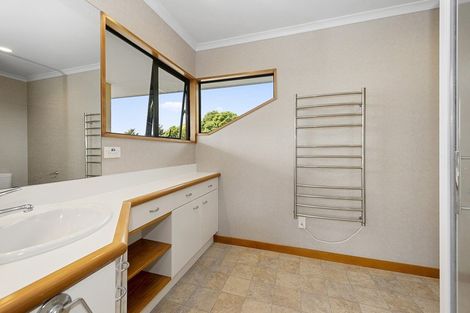 Photo of property in 43 Greenfield Drive, Western Heights, Hamilton, 3200