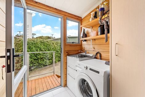 Photo of property in 79 Clinton Road, Tawharanui Peninsula, Warkworth, 0986