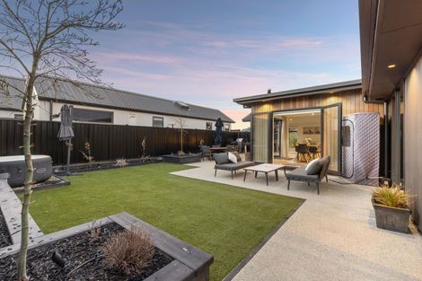 Photo of property in 46 Avalon Station Drive, Wanaka, 9305