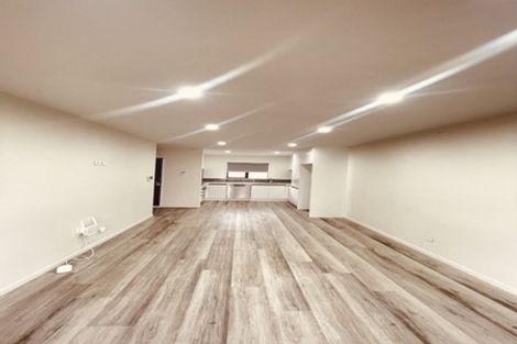 Photo of property in 4/2 Smiths Avenue, Papakura, 2110