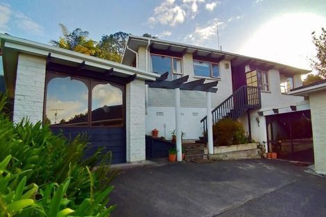Photo of property in 2/9 Seaton Road, Murrays Bay, Auckland, 0630