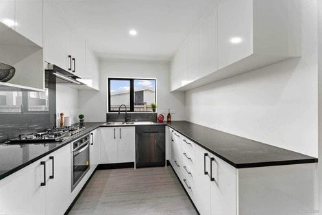 Photo of property in 4c Old Wairoa Road, Papakura, 2110