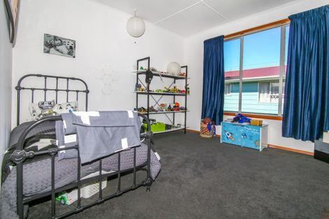 Photo of property in 80 Derby Street, Westport, 7825